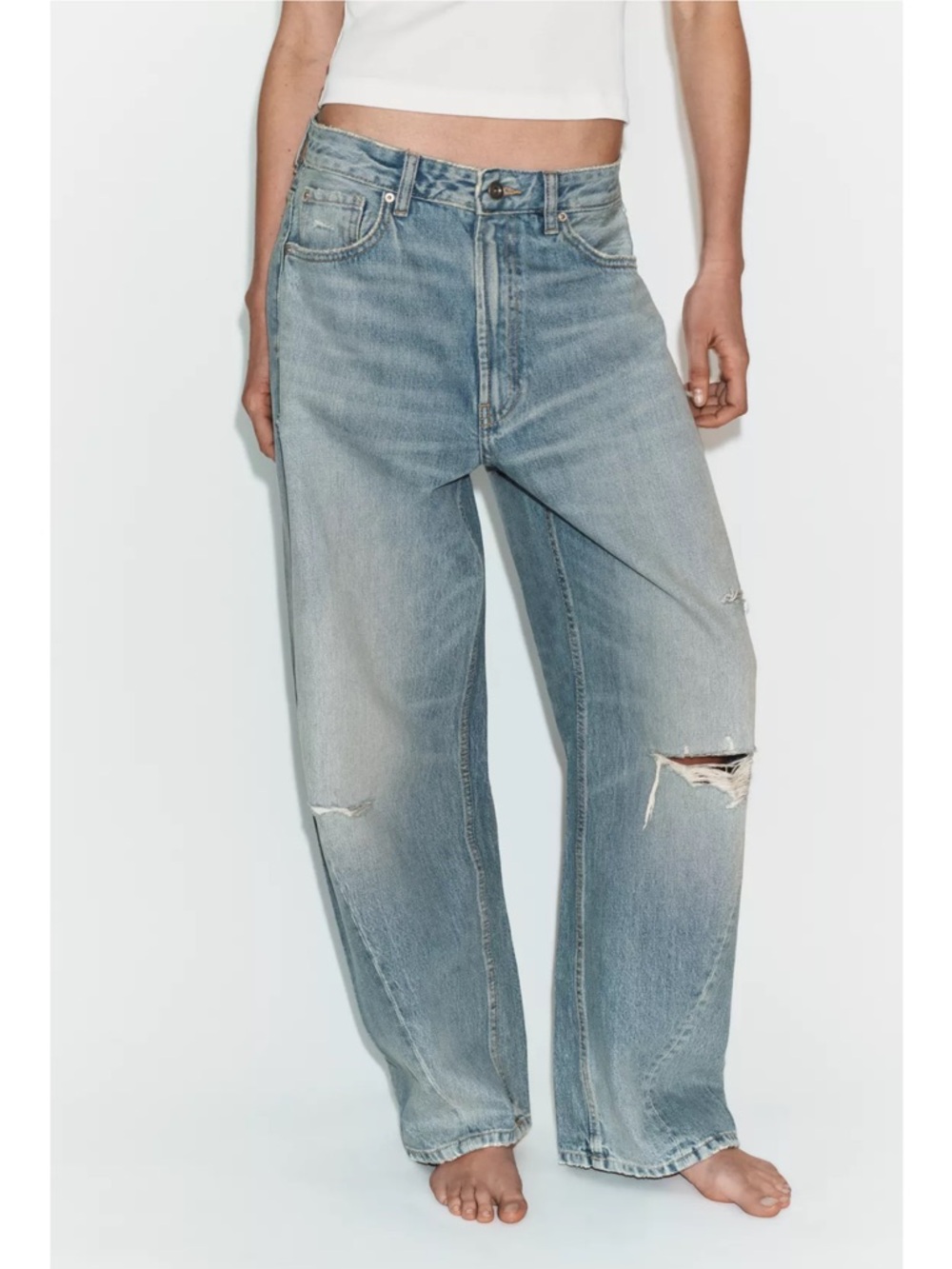 Zara TRF MID-RISE BAGGY
BALLOON JEANS - Picture 2 of 12